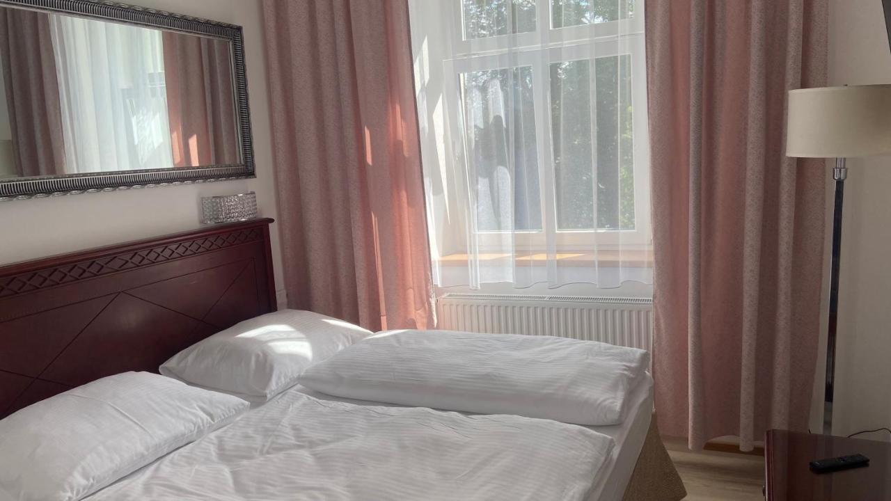 Aparthotel Slezak Litomyšl Buitenkant foto