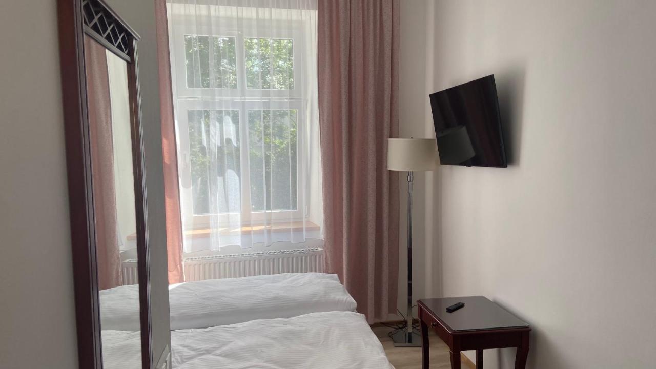Aparthotel Slezak Litomyšl Buitenkant foto