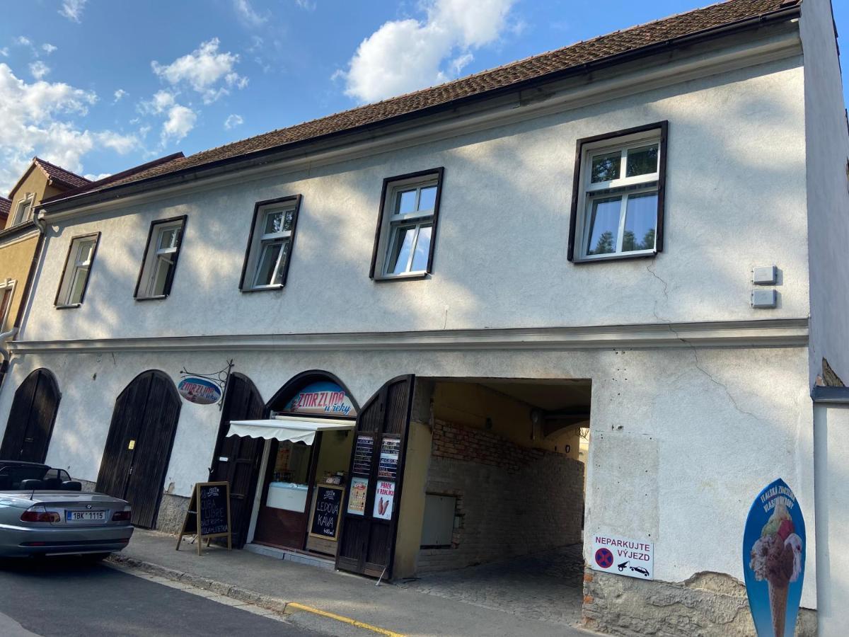 Aparthotel Slezak Litomyšl Buitenkant foto